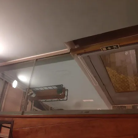 Unique Stylish House In Beautiful Graca Апартаменты Лиссабон