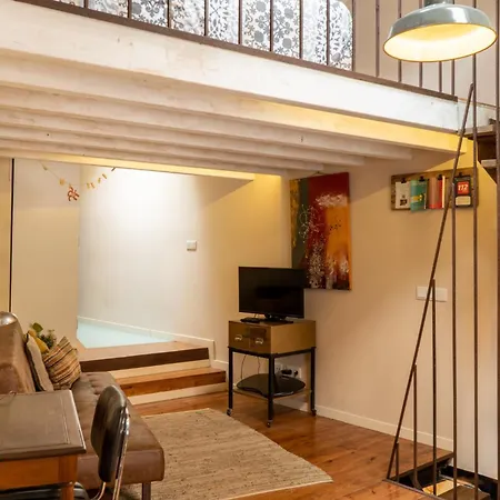 Unique Stylish House In Beautiful Graca Lisbon