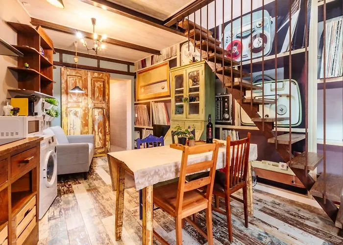 Unique Stylish House In Beautiful Graca *